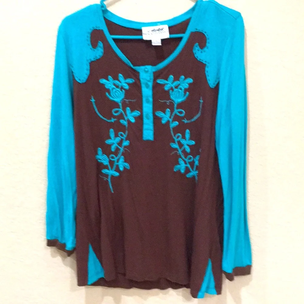 Western Blouse - Picture 1 of 3